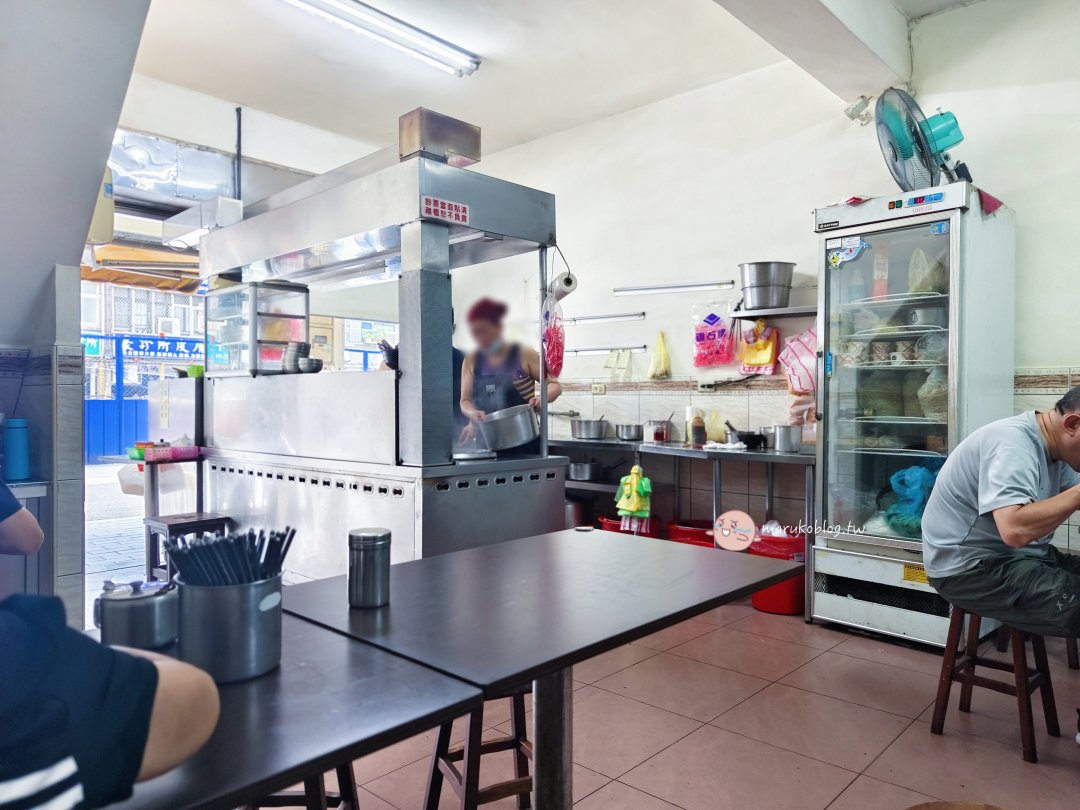 台北萬華｜阿仁小吃在地人最愛40年老店的肉圓、乾意麵、嘴邊肉都在這！ @Maruko(丸子)與美食有個約會
