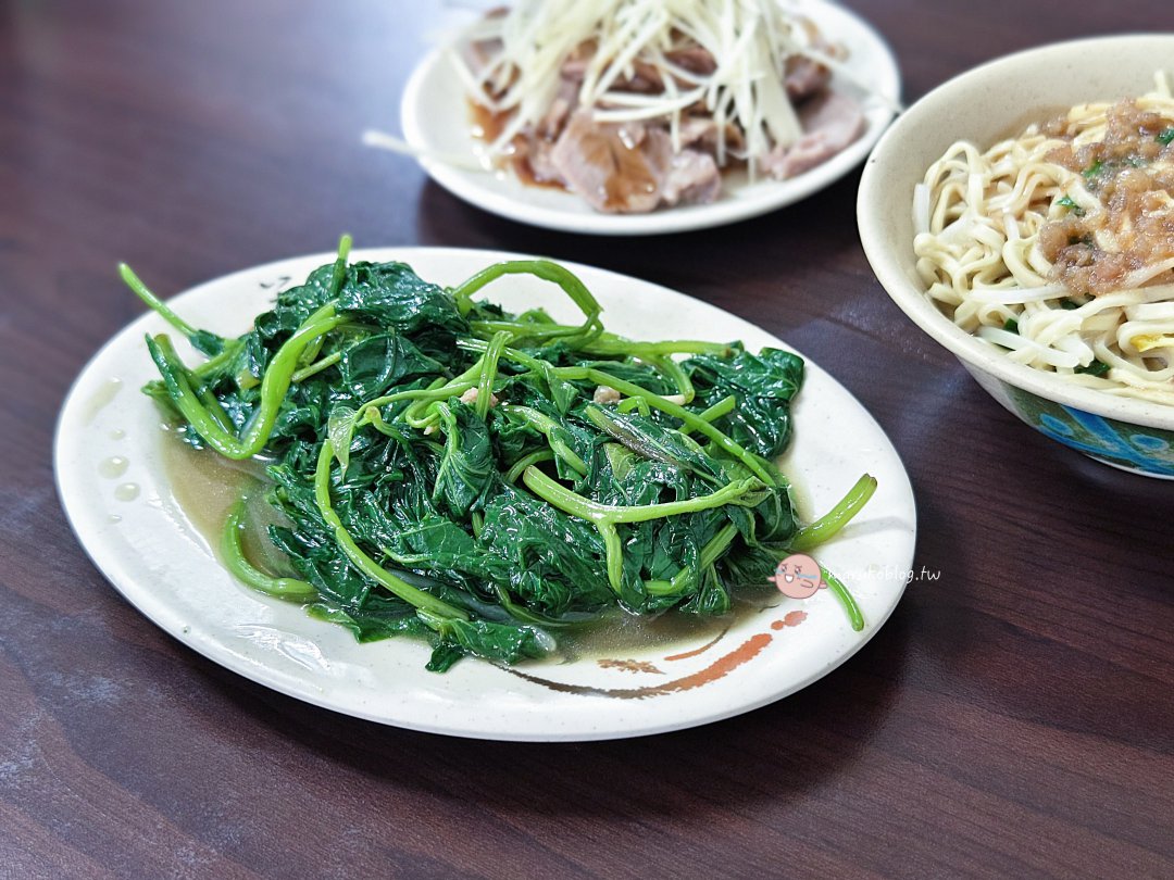 台北萬華｜阿仁小吃在地人最愛40年老店的肉圓、乾意麵、嘴邊肉都在這！ @Maruko(丸子)與美食有個約會