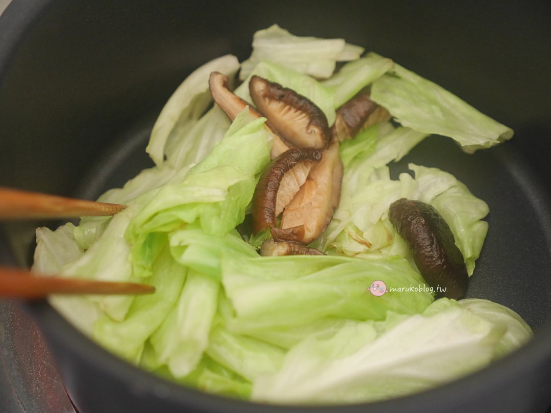 宅配美食｜豬腳除了配飯還能這樣吃？2025鬍鬚張閏月豬腳禮盒＋3款家常變化料理分享 @Maruko(丸子)與美食有個約會