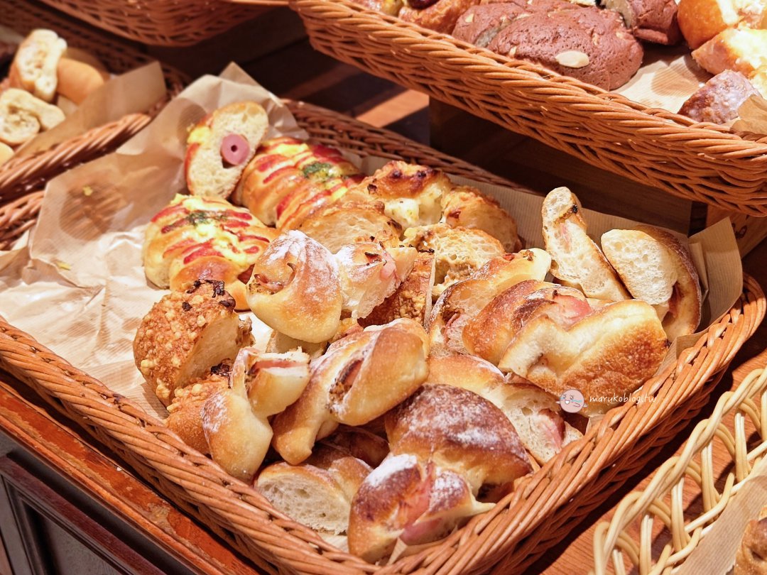 福岡天神早餐推薦｜Heart Bread ANTIQUE 麵包吃到飽！30款丹麥酥皮＋超萌貓咪吐司任你吃 @Maruko(丸子)與美食有個約會