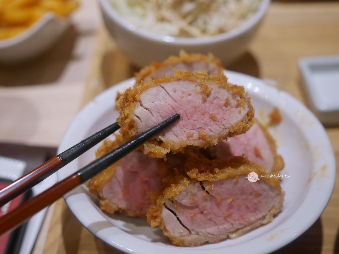 かつ丼屋勝急來自日本三重縣的人氣炸豬排丼｜產地直送食材 &times; 低溫熟成究好豬 &times; 極厚棒腰內肉鬆軟又香脆｜台北Dream Plaza夢廣場美食推薦 @Maruko(丸子)與美食有個約會