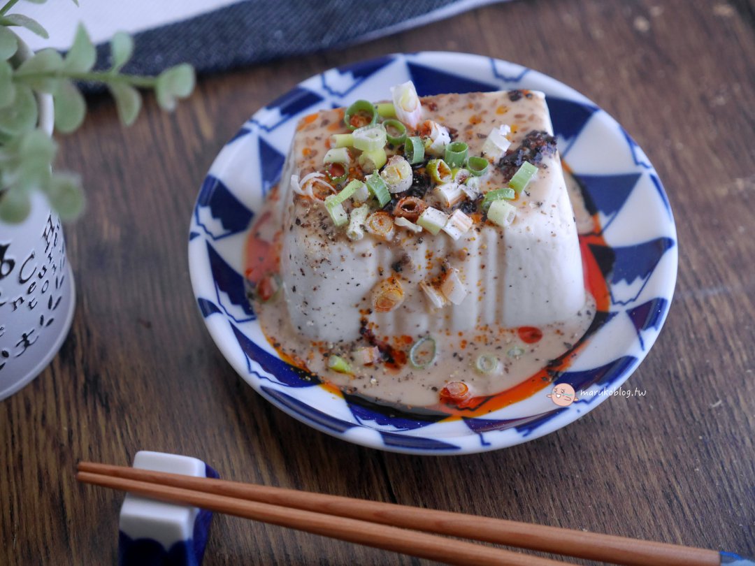 「涼拌食譜」胡麻豆腐｜快速拆開豆腐盒裝技巧，5分鐘涼拌豆腐輕鬆上菜 @Maruko(丸子)與美食有個約會