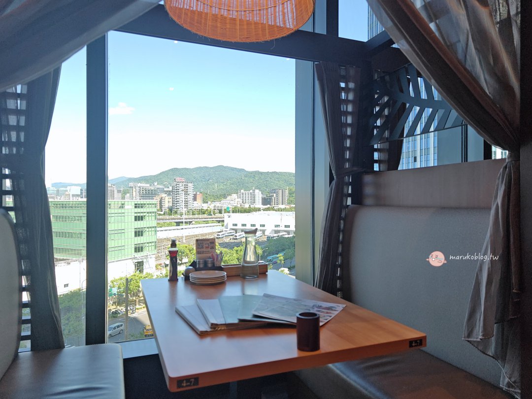 La Ohana 日本人氣夏威夷風餐廳首店進駐台北南港 LaLaport｜夏威夷風料理＋泡芙麵包吃到飽 @Maruko(丸子)與美食有個約會