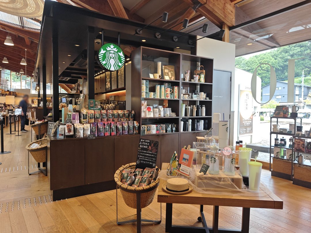 【佐賀景點】武雄溫泉最美圖書館｜走進蔦屋書店與星巴克吃早餐，享受一段寧靜的閱讀時光 @Maruko(丸子)與美食有個約會
