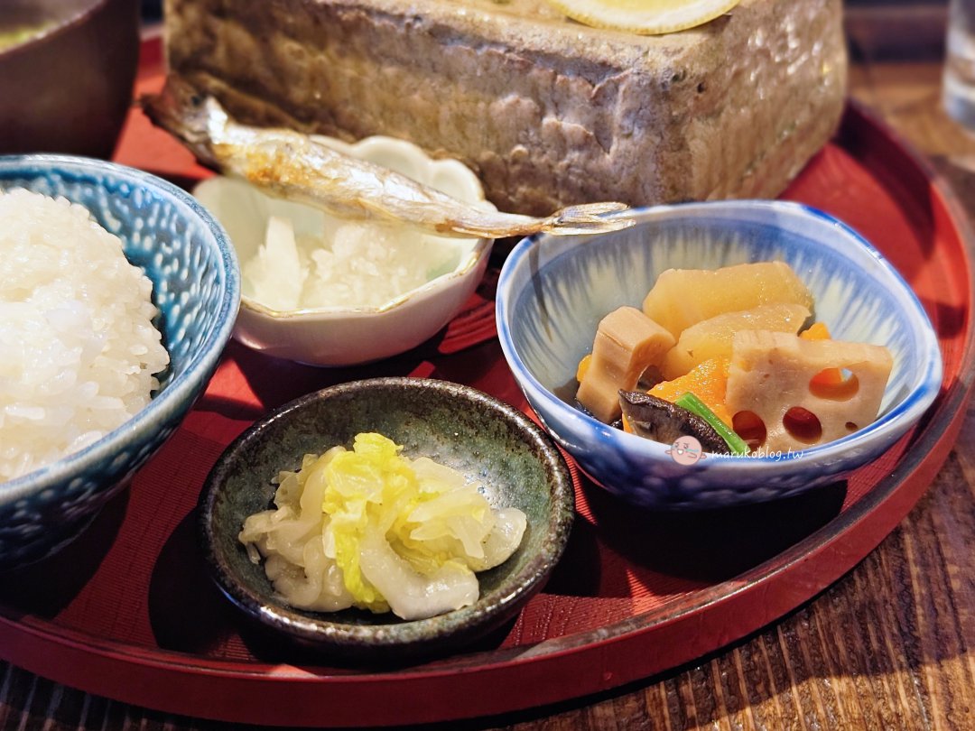 【福岡早餐推薦】炉端ノいとおかし｜現烤鮭魚定食&times;土鍋炊飯，預約制爐端燒早晨好滿足 @Maruko(丸子)與美食有個約會