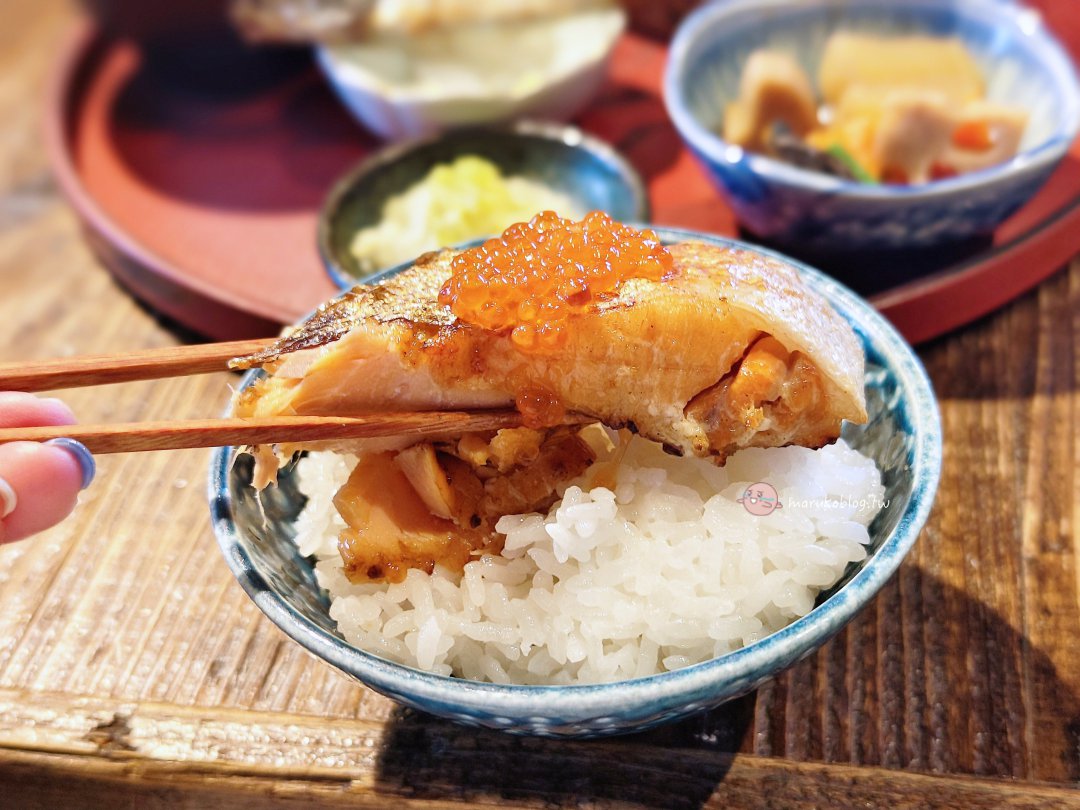 【福岡早餐推薦】炉端ノいとおかし｜現烤鮭魚定食&times;土鍋炊飯，預約制爐端燒早晨好滿足 @Maruko(丸子)與美食有個約會