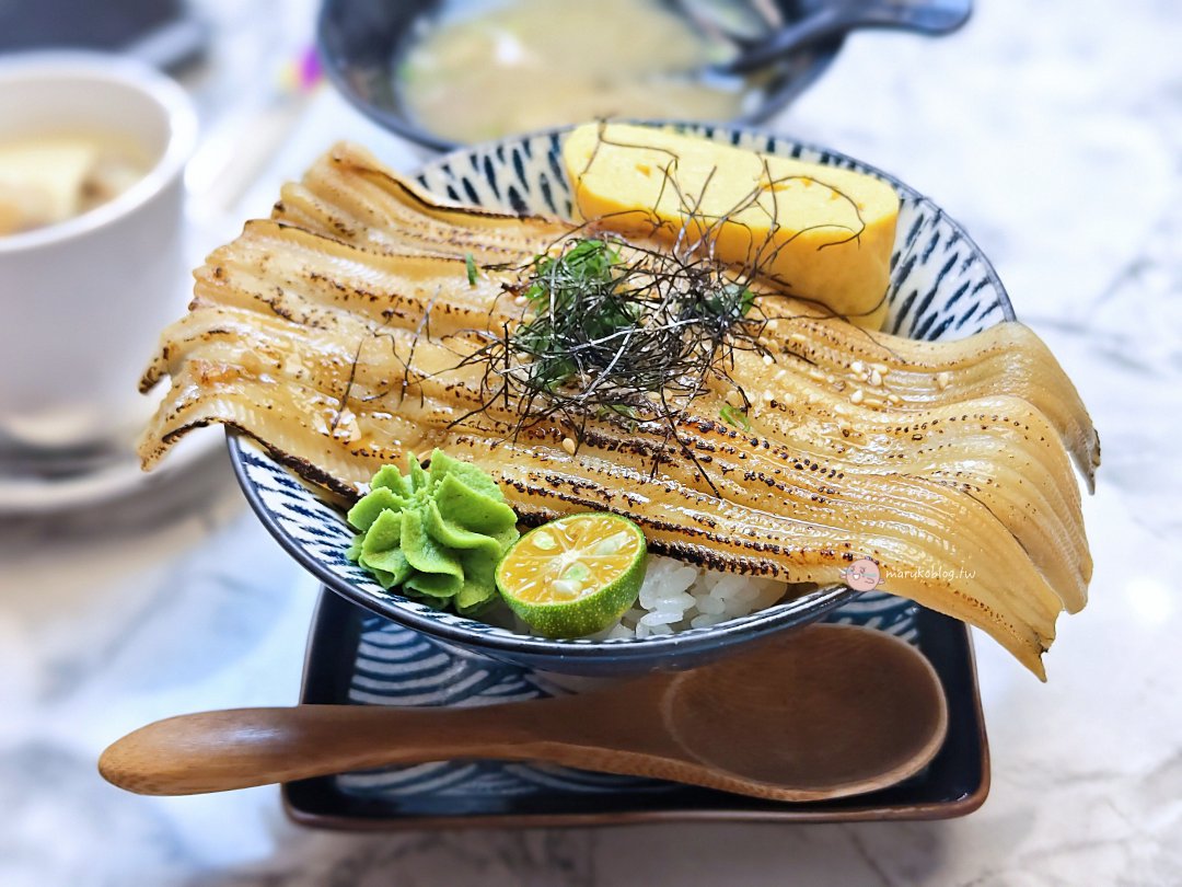 【屏東東港美食】黑鮪魚季必吃！華僑市場「守席海鮮丼」大份量、超實惠的澎湃海鮮丼推薦 @Maruko(丸子)與美食有個約會