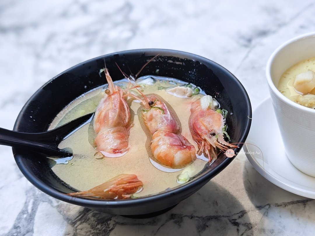 【屏東東港美食】黑鮪魚季必吃！華僑市場「守席海鮮丼」大份量、超實惠的澎湃海鮮丼推薦 @Maruko(丸子)與美食有個約會