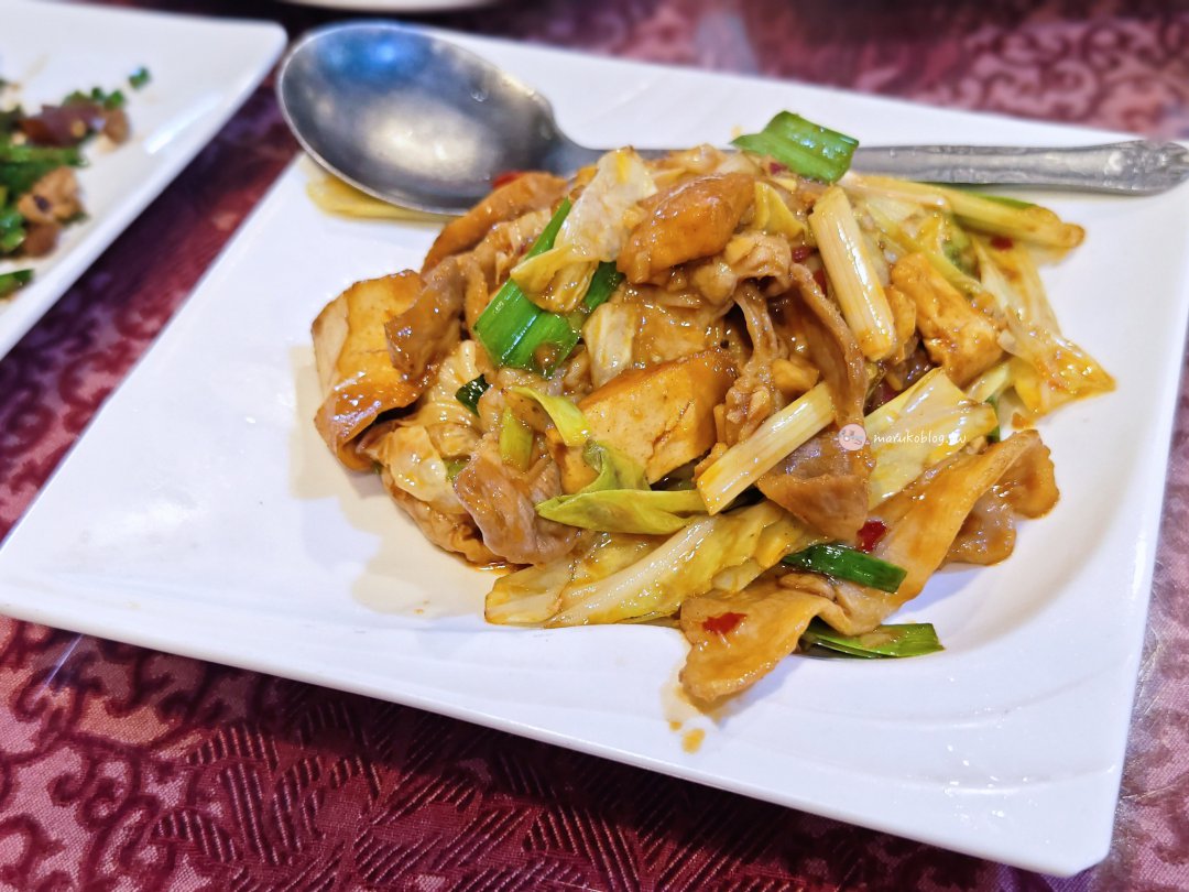 台北萬華｜復華川菜：30年老店！滿桌「白飯殺手」一人不到400元，必點復華小炒、排骨 @Maruko(丸子)與美食有個約會