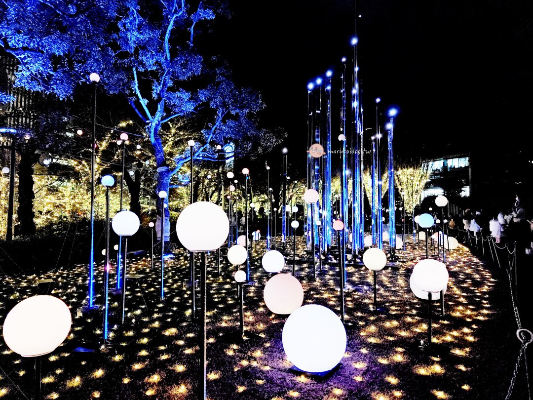 【東京六本木】東京中城聖誕燈飾 Tokyo Midtown：星光花園藍色燈海！交通、點燈時間與最佳拍攝點全攻略 @Maruko(丸子)與美食有個約會