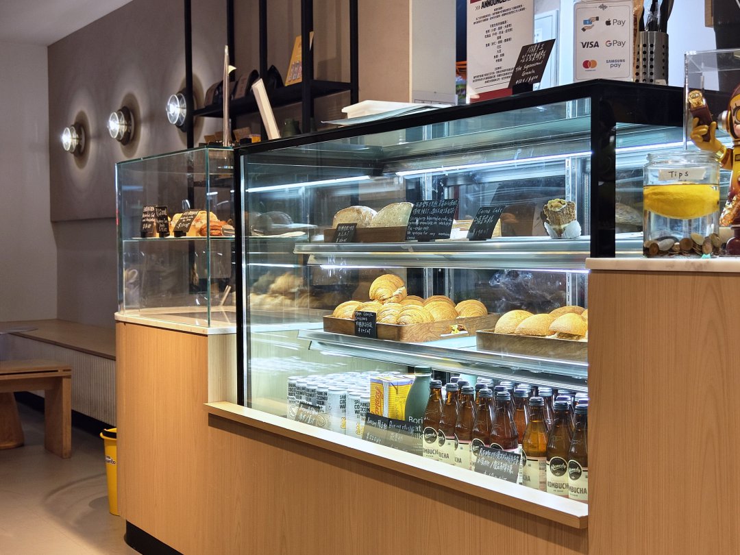 【台北早午餐】赤峰街超人氣 Supranormal Bakery Cafe：中山站必吃杏仁可頌與質感下午茶 @Maruko(丸子)與美食有個約會
