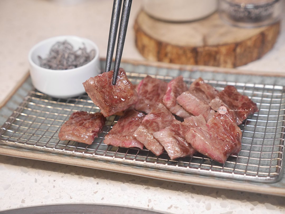 台北燒肉推薦【四時輕燒肉概念屋】:獨家控溫烹調鎖住肉汁,這餐讓我吃飽卻不罪惡! @Maruko(丸子)與美食有個約會 台北燒肉推薦【四時輕燒肉概念屋】:獨家控溫烹調鎖住肉汁,這餐讓我吃飽卻不罪惡! @Maruko(丸子)與美食有個約會