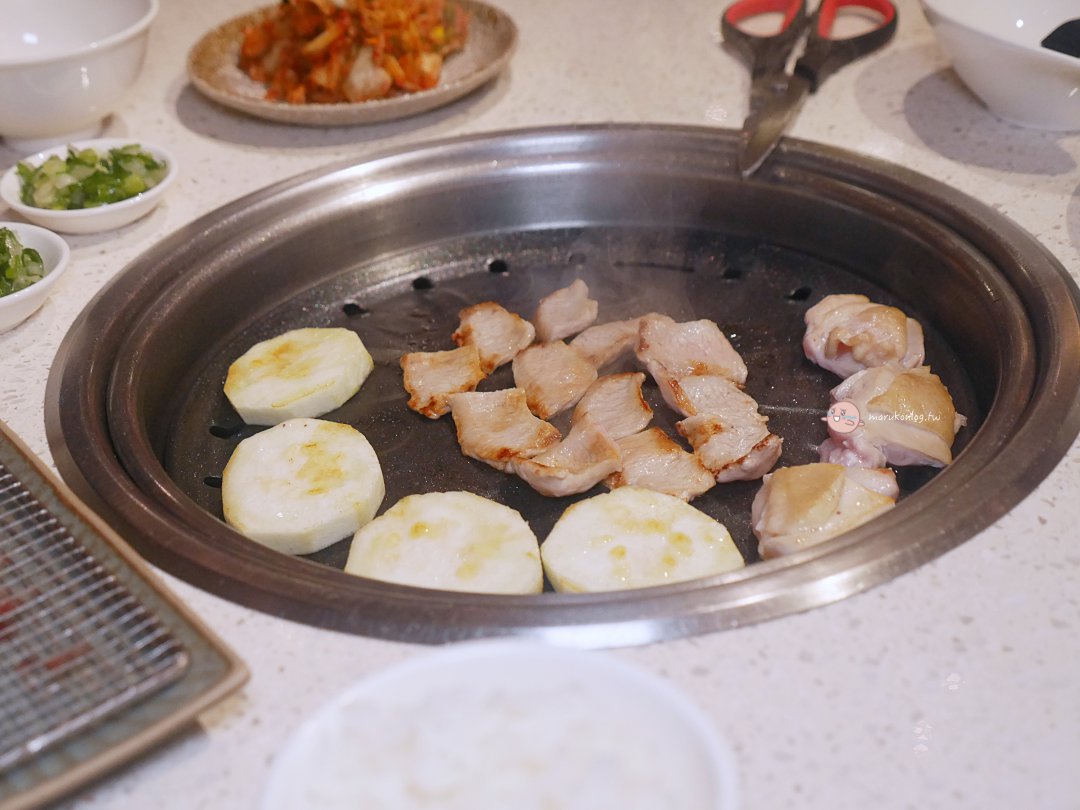 台北燒肉推薦【四時輕燒肉概念屋】:獨家控溫烹調鎖住肉汁,這餐讓我吃飽卻不罪惡! @Maruko(丸子)與美食有個約會 台北燒肉推薦【四時輕燒肉概念屋】:獨家控溫烹調鎖住肉汁,這餐讓我吃飽卻不罪惡! @Maruko(丸子)與美食有個約會