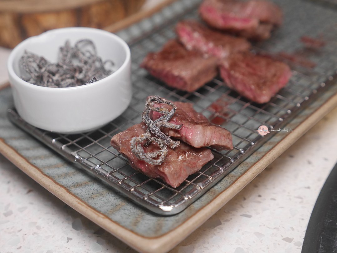 台北燒肉推薦【四時輕燒肉概念屋】:獨家控溫烹調鎖住肉汁,這餐讓我吃飽卻不罪惡! @Maruko(丸子)與美食有個約會 台北燒肉推薦【四時輕燒肉概念屋】:獨家控溫烹調鎖住肉汁,這餐讓我吃飽卻不罪惡! @Maruko(丸子)與美食有個約會
