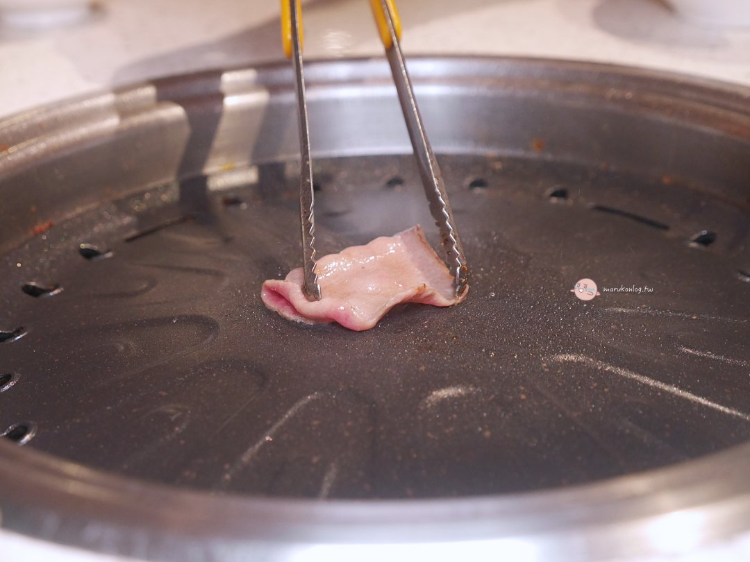 台北燒肉推薦【四時輕燒肉概念屋】：獨家控溫烹調鎖住肉汁，這餐讓我吃飽卻不罪惡！ @Maruko(丸子)與美食有個約會