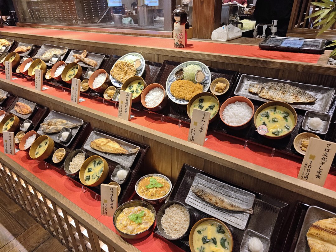 【羽田機場美食】紅眼班機救星！羽田機場花園「しんぱち食堂」營業至凌晨5點，炭火烤魚+180円生啤 (近泉天空之湯) @Maruko(丸子)與美食有個約會