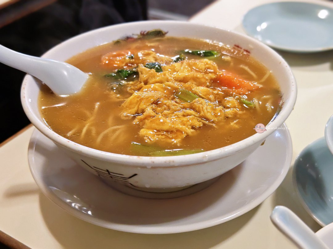 東京神樂坂必吃|龍朋:大塊叉燒炒飯與濃厚番茄雞蛋麵,份量驚人的傳奇町中華 @Maruko(丸子)與美食有個約會 東京神樂坂必吃|龍朋:大塊叉燒炒飯與濃厚番茄雞蛋麵,份量驚人的傳奇町中華 @Maruko(丸子)與美食有個約會