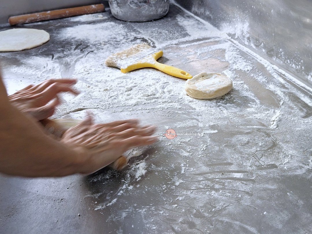 【屏東美食】一窩絲素食手工抓餅｜在地人私藏下午茶點心！正宗東北烙餅，千層酥脆一吃上癮 @Maruko(丸子)與美食有個約會