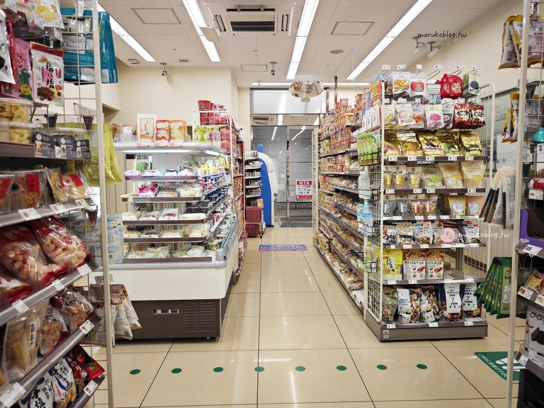 【日本便利商店】酒紅色 Lawson 怎麼逛？走進 Natural Lawson 24小時營業還能退稅的質感生活！ @Maruko(丸子)與美食有個約會