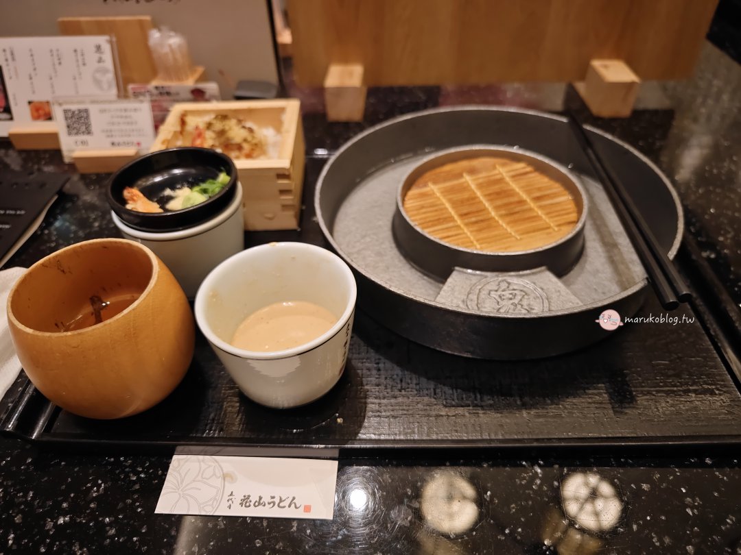 【羽田機場美食】連續三年日本冠軍！五代目花山烏龍麵，超震撼5公分鬼寬麵與必拍萌狸貓碗 @Maruko(丸子)與美食有個約會