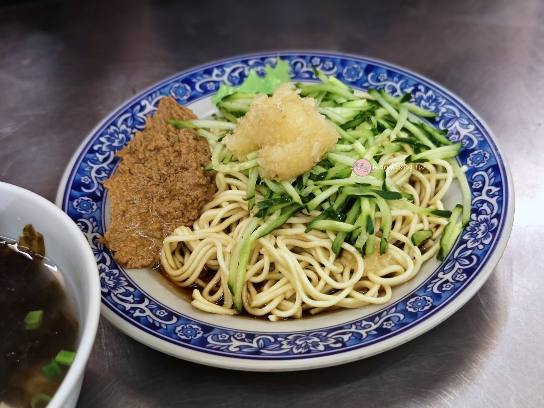 三重宵夜｜三和夜市「府城涼麵」：一碗讓南部人想家的純粹麻醬香，台北橋站旁的深夜推薦 @Maruko(丸子)與美食有個約會
