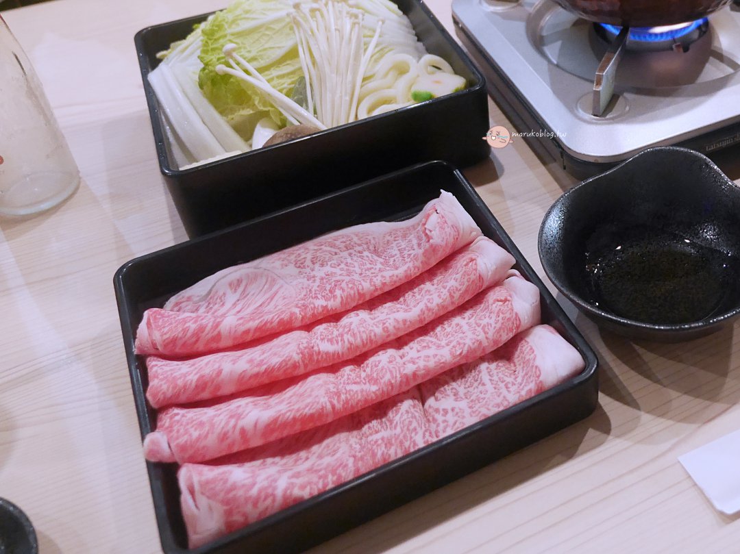 【大阪美食推薦】日本橋鶴屋壽喜燒:免花大錢爽吃黑毛和牛!黑門市場旁獨享一人一鍋 @Maruko(丸子)與美食有個約會 【大阪美食推薦】日本橋鶴屋壽喜燒:免花大錢爽吃黑毛和牛!黑門市場旁獨享一人一鍋 @Maruko(丸子)與美食有個約會