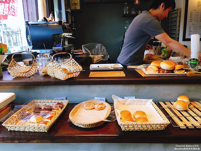 新北板橋｜FlourishBakery花咲結合麵包與咖啡的風格小店,江子翠捷運站週邊美食推薦 @Maruko(丸子)與美食有個約會
