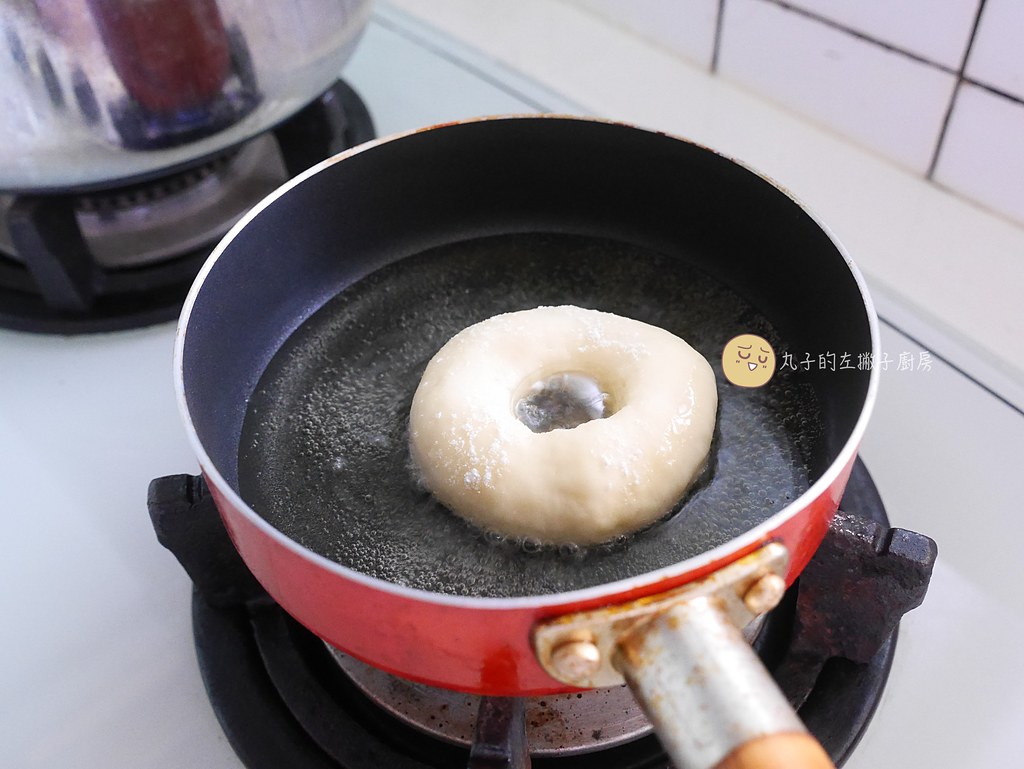 【甜點食譜】中式甜甜圈｜外酥內Q的古早味甜點，糯米粉香氣滿滿超簡單做法！ @Maruko(丸子)與美食有個約會