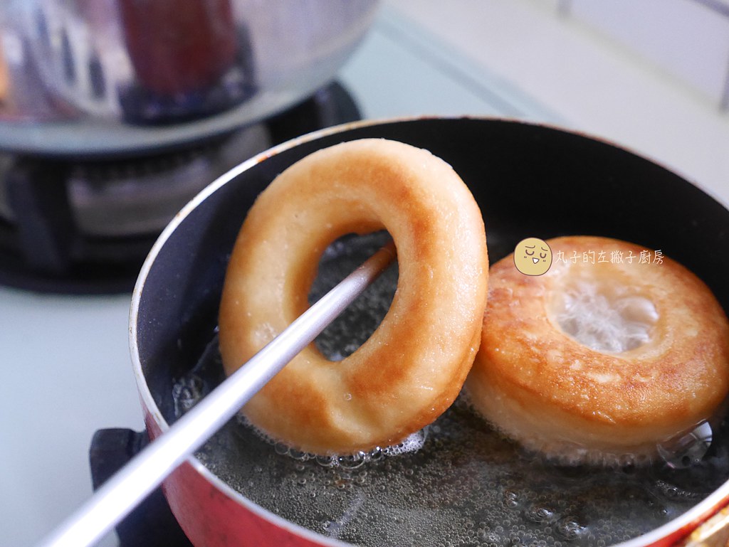 【甜點食譜】中式甜甜圈｜外酥內Q的古早味甜點，糯米粉香氣滿滿超簡單做法！ @Maruko(丸子)與美食有個約會