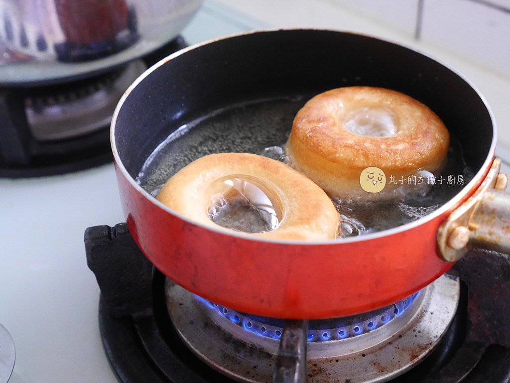【甜點食譜】中式甜甜圈｜外酥內Q的古早味甜點，糯米粉香氣滿滿超簡單做法！ @Maruko(丸子)與美食有個約會