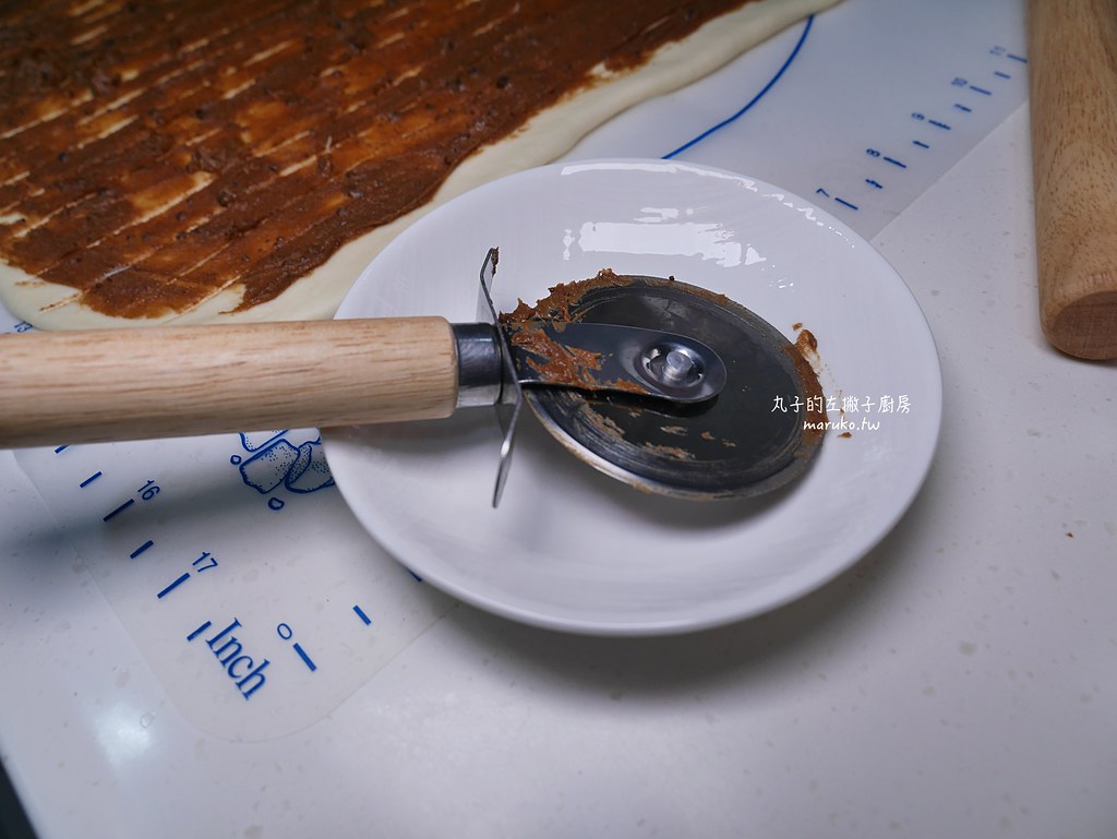 【食譜】肉桂捲花圈｜聖誕節必學的聖誕花圈肉桂捲花式捲法點心 @Maruko(丸子)與美食有個約會