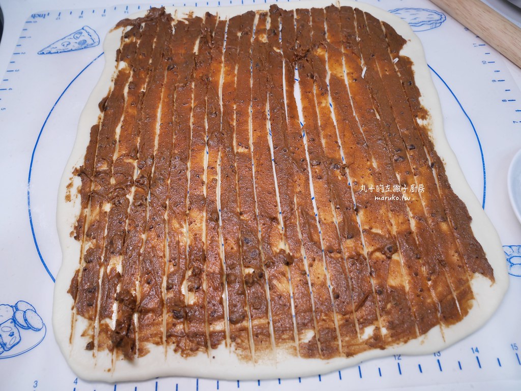 【食譜】肉桂捲花圈｜聖誕節必學的聖誕花圈肉桂捲花式捲法點心 @Maruko(丸子)與美食有個約會
